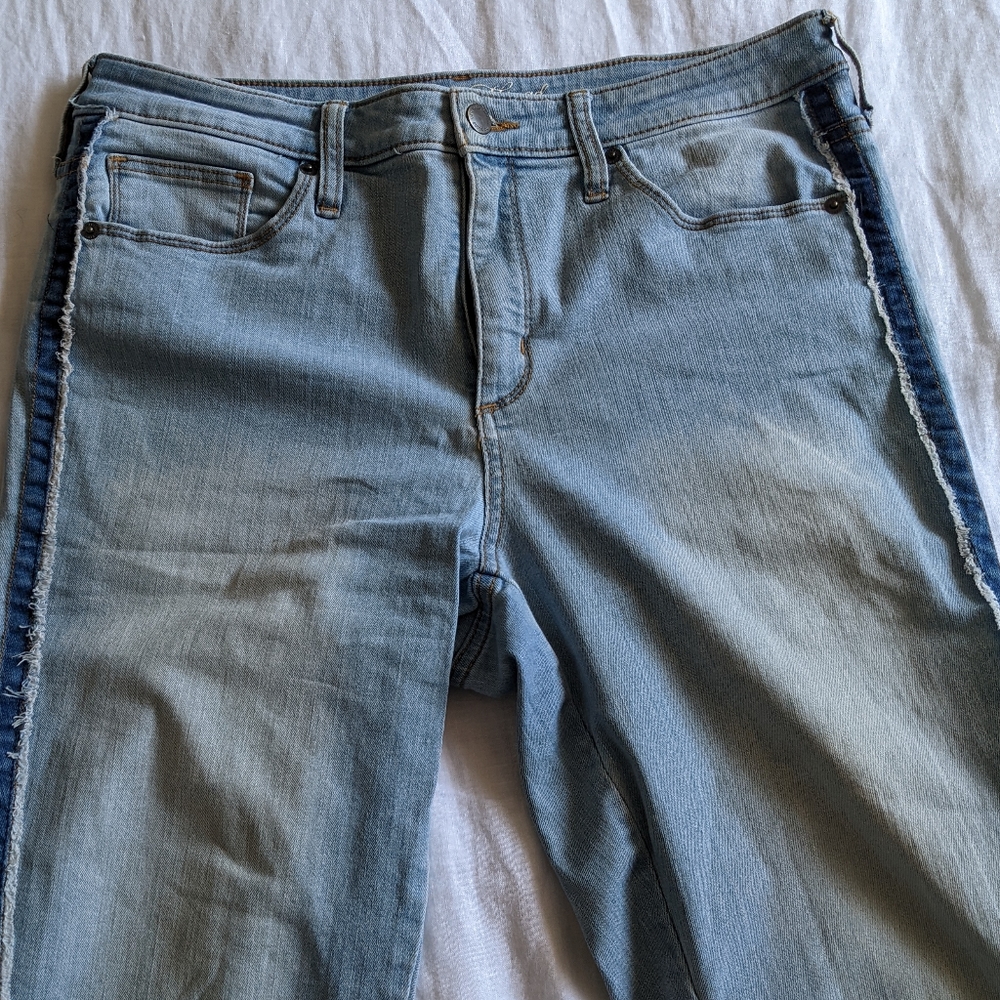 Universal Thread Jeans - Picture 5 of 5